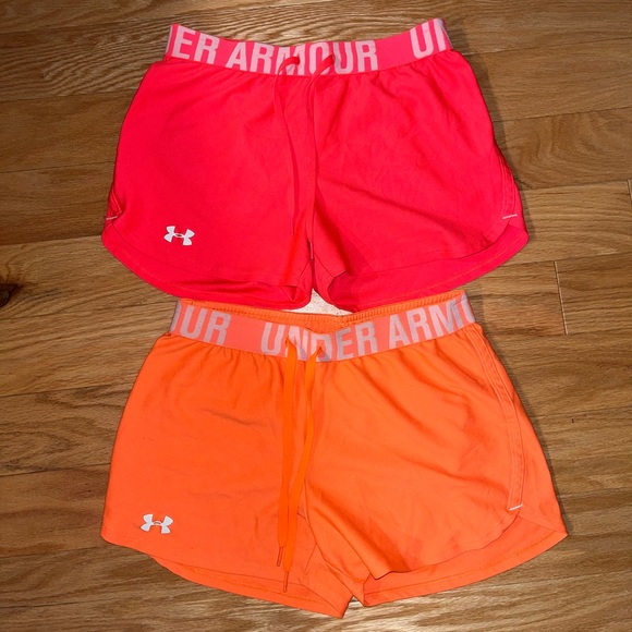 UNDER ARMOUR BUNDLE OF 2 PAIRS OF ATHLETIC SHORTS (XS, PINK/ORANGE) - Picture 3 of 5